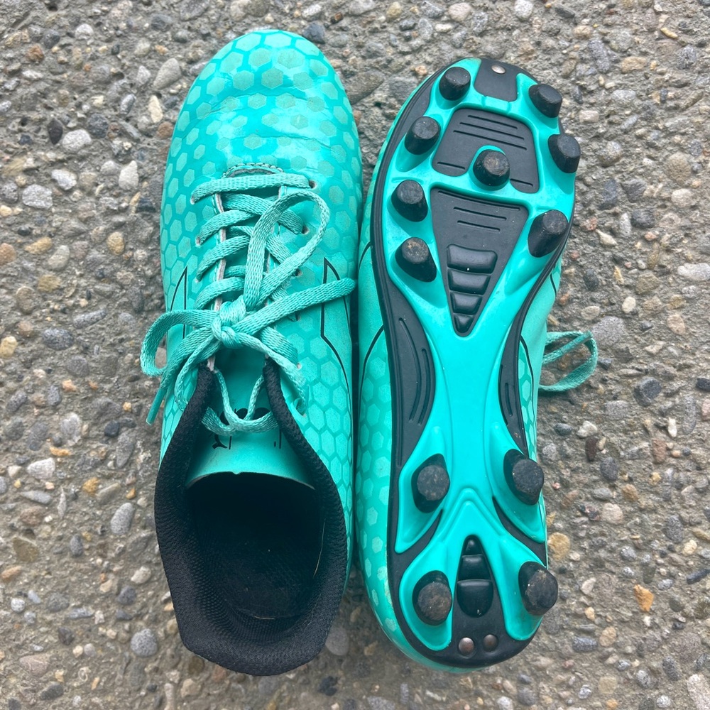 DIADORA Primo Jr Soccer Cleats – girl’s US youth size 4